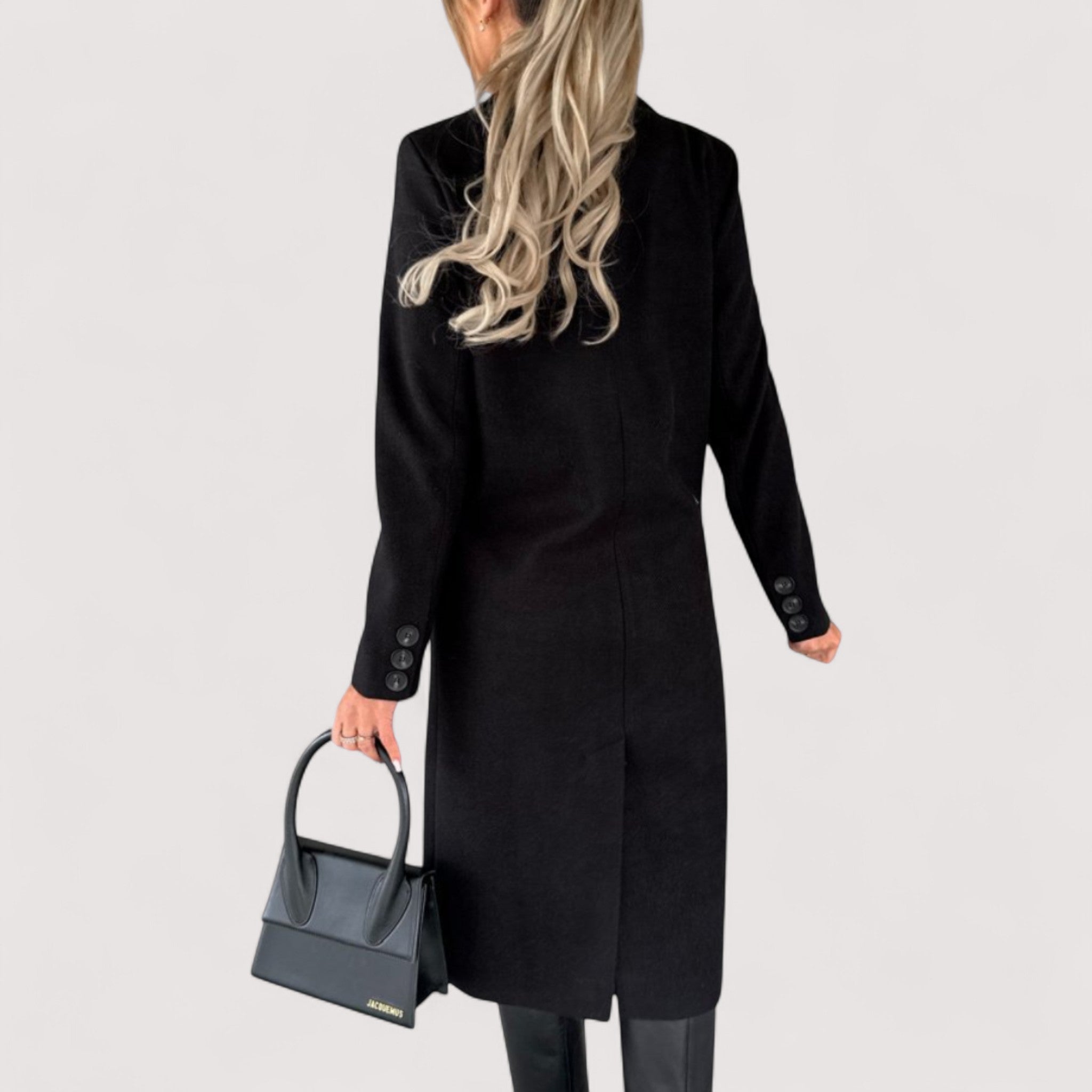 Kia™ | Langer und eleganter Mantel