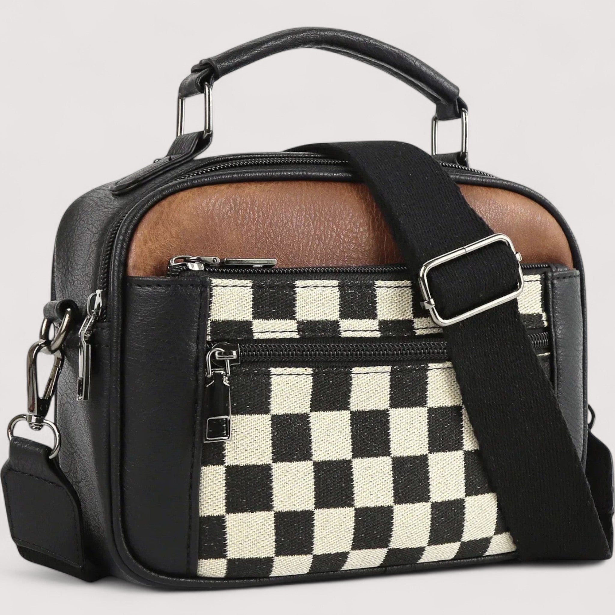 Fabienne™ | ChessMate