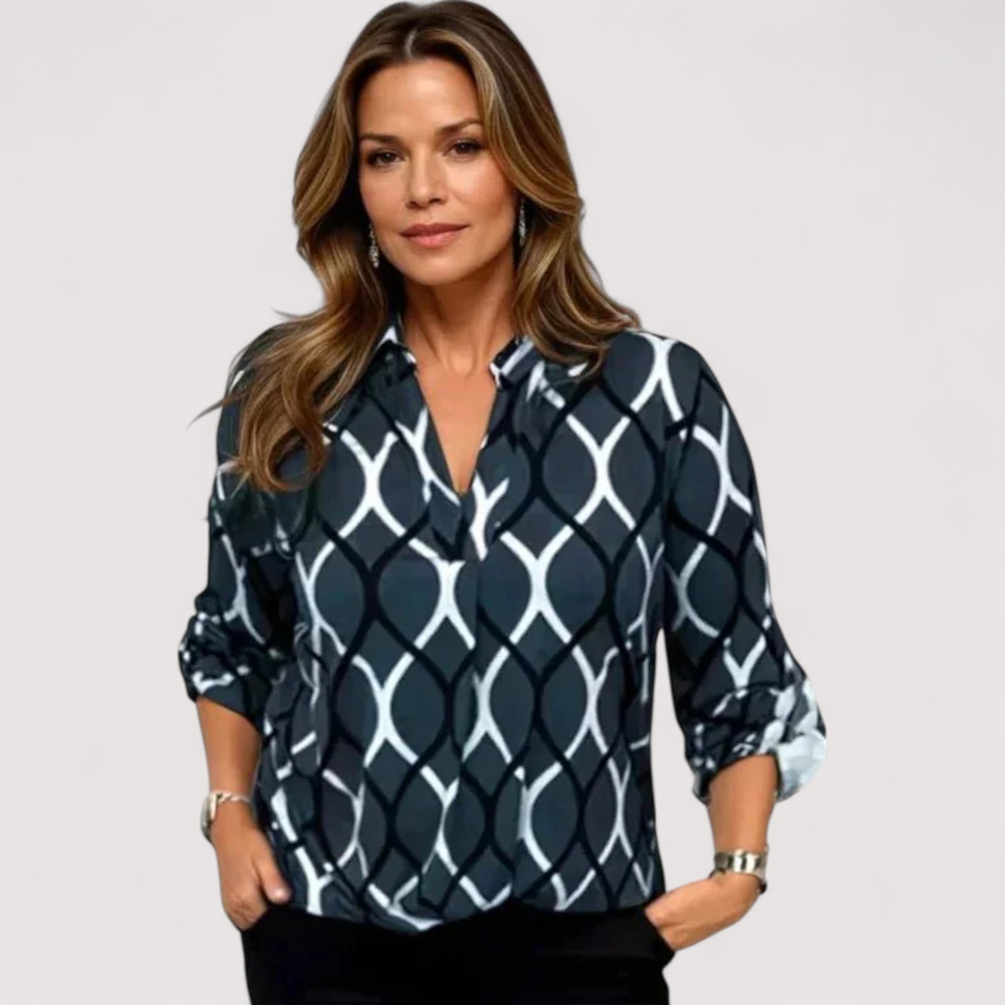 Noemi™ | Bluse mit elegantem Muster